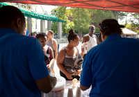 August 8, 2019 - El Picnic Comunitario de la Senadora Estatal Christine Tartaglione fue un gran éxito entre los niños y sus familias que se reunieron hoy en Fairhill Square Park para deleitarse con música gratuita, perros calientes, pretzels suaves, hielo de agua, pintura de caras y el popular regalo de mochilas de regreso a la escuela de la senadora. Cientos de jóvenes se marcharon con mochilas nuevas al hombro y sonrisas en la cara.