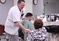 May 23, 2019 – As part of a statewide “RealJobs RealPay” Day of Action, Senator Tartaglione visited La Barberia in Suburban Station and highlighted the benefits of raising the minimum wage.