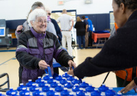 10 de octubre de 2019: La senadora Tartaglione organiza su última Senior Expo de 2019 para mayores de Filadelfia y cuidadores a Mayfair.