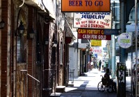 August 3, 2022: Sen. Tartaglione was joined today by Sen. Laughlin for a tour of the troubled Kensington and Allegheny area of North Philadelphia. Advocates and stakeholders in both corners of the state have been searching for solutions to epidemic opioid addiction and homelessness.