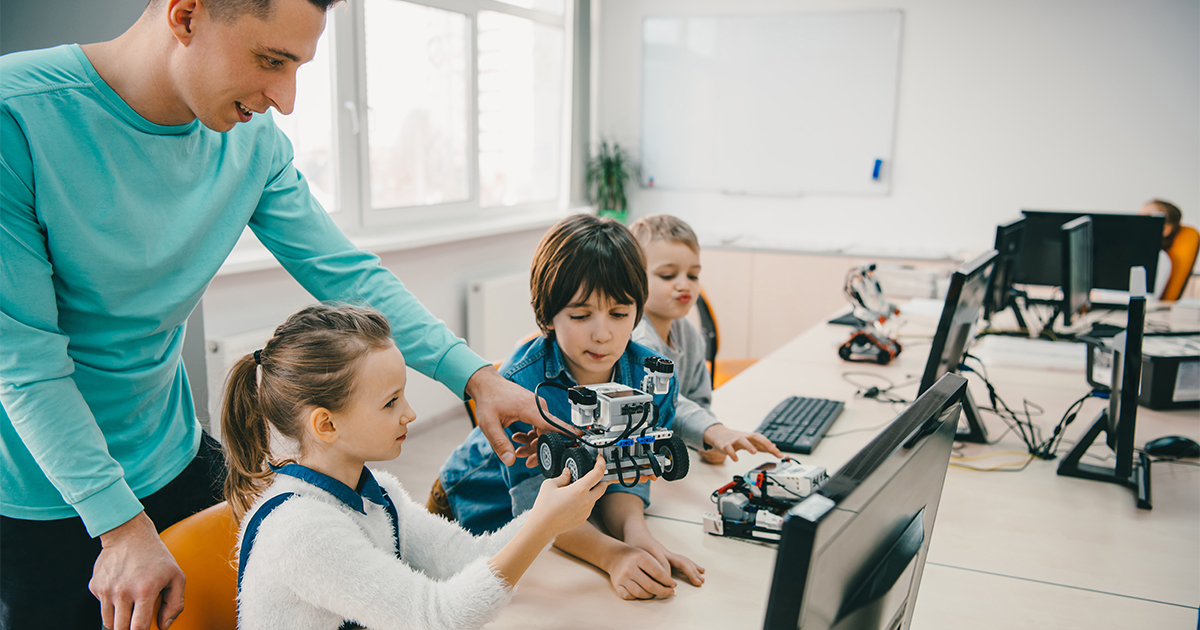 Lawncrest Charter School Receives State Grant to Expand Computer Science Program